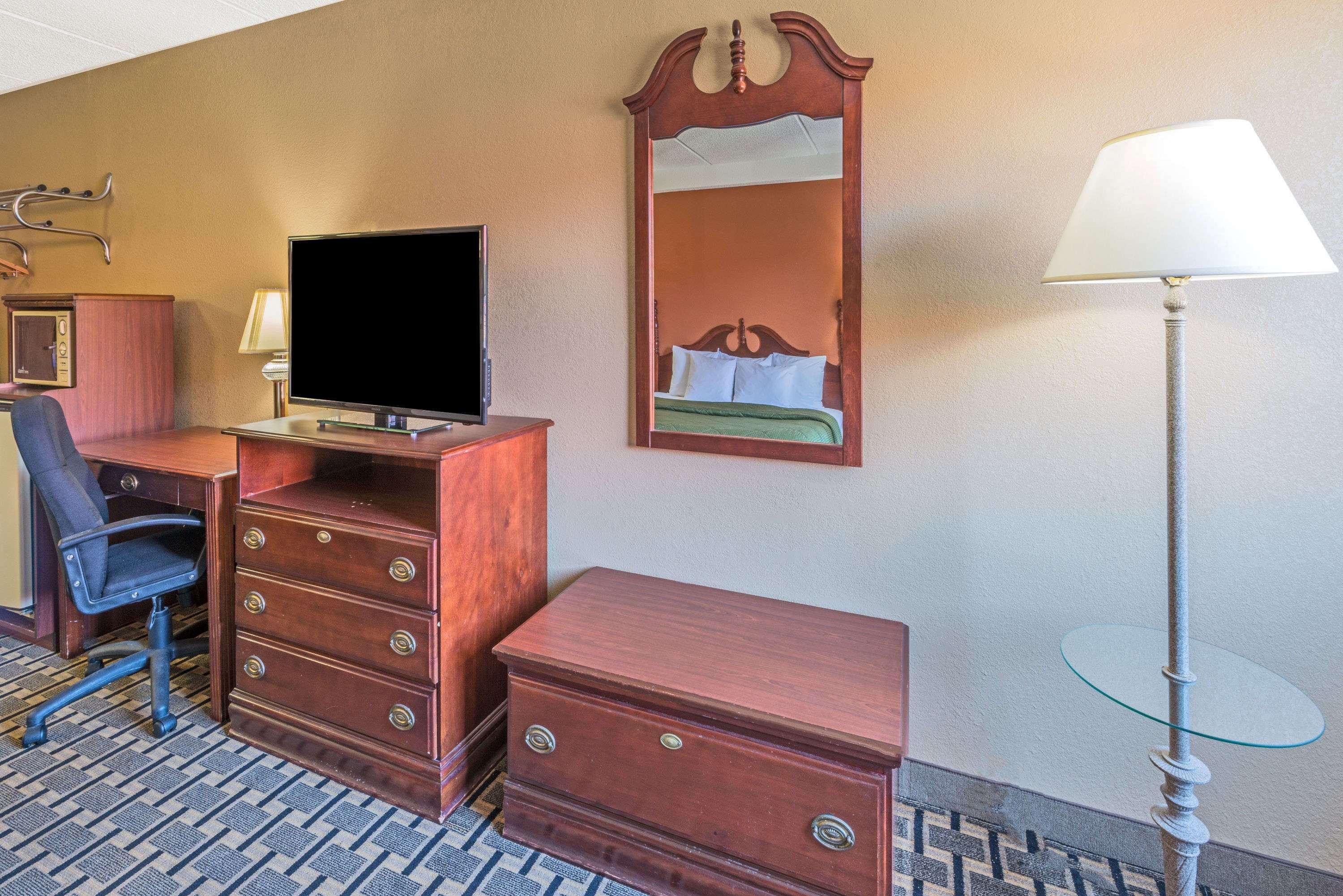 Days Inn By Wyndham Hurstbourne Louisville-Jefferson County Extérieur photo