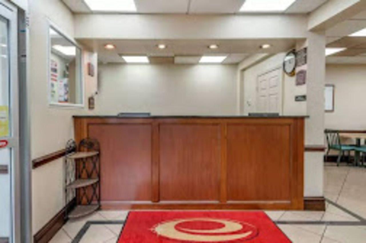 Days Inn By Wyndham Hurstbourne Louisville-Jefferson County Extérieur photo